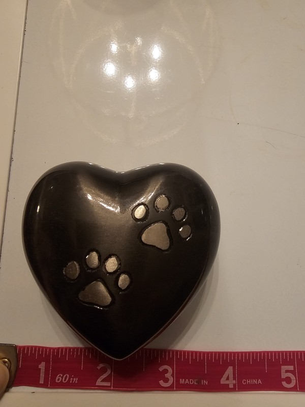 Heart Shaped Pet Urn & Keepsakes for Pet Ashes Black With Case
