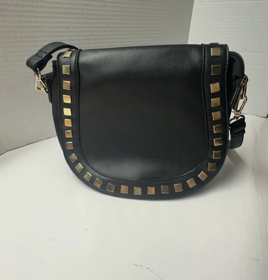 Bolso Bandolera Olivia Miller Negro Imitación Cuero Cartera Dorado Tachuela Ajustable Foto 2 de 4