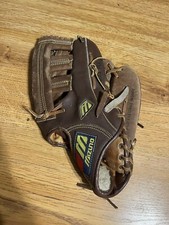 MIZUNO MAX FLEX MT560 STEERHIDE LEATHER BASEBALL GLOVE RHT