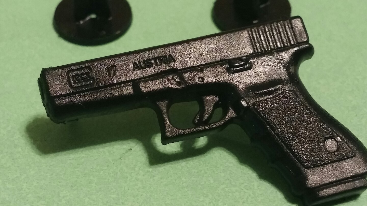 GLOCK 17 AUSTRIA 9X19 9MM Mini Firearm Handgun Polymer Pistol Hatpin SHOT-SHOW