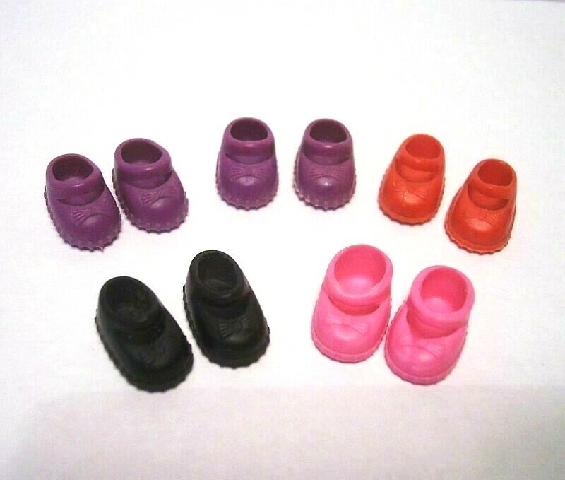 5 PAIR OF DOLL SHOES TO FIT VINTAGE LIDDLE KIDDLE & SKEDIDDLE DOLLS