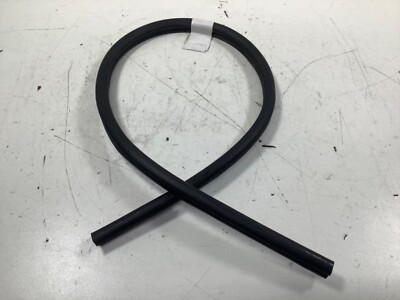 06-08 Honda Pilot Front Center Rubber Hood Seal 74121-S9V-A00 OEM