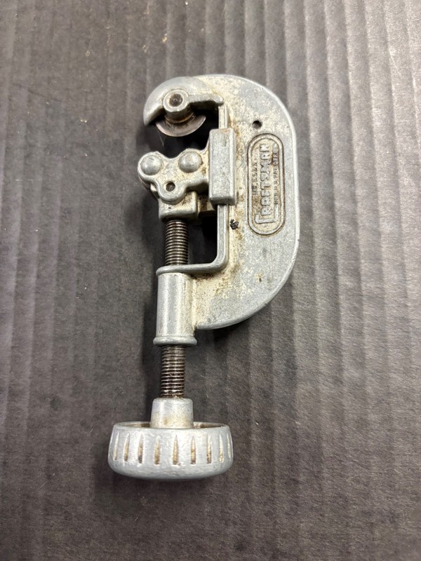 Vintage CRAFTSMAN 9-5533 Pipe Cutter