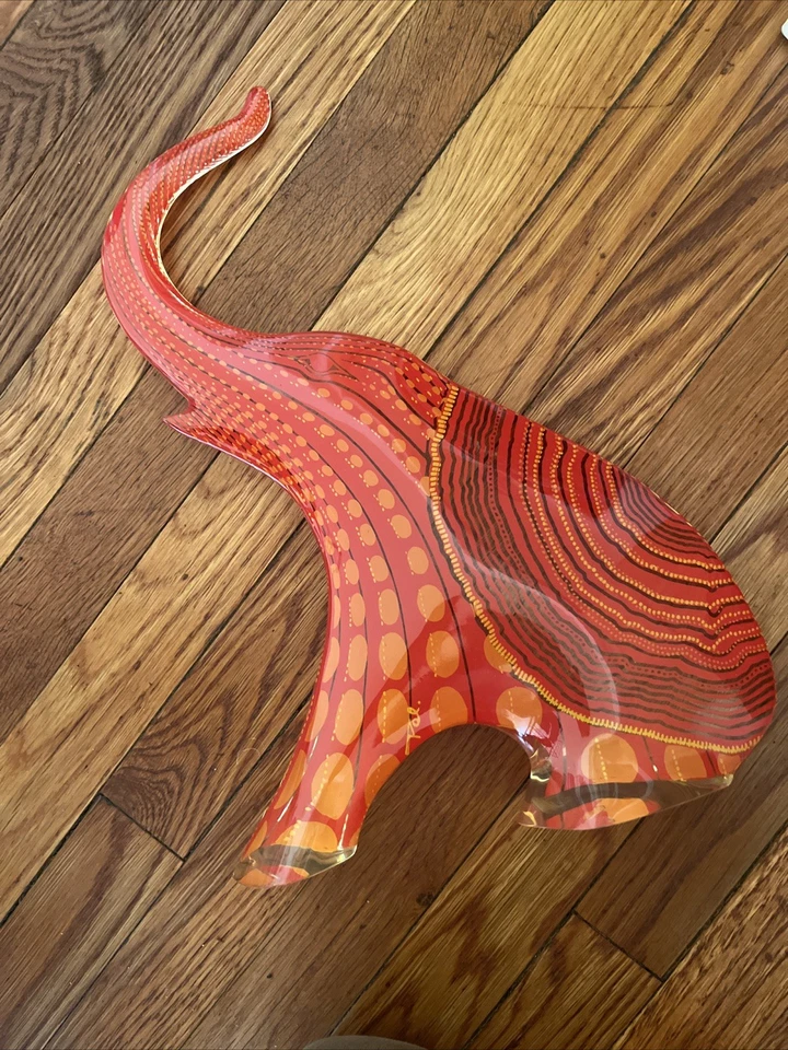 Abraham Palatnik -Brazil Mid Century Lucite Acrylic Elephant Op Art Sculpture - Image 2 of 4