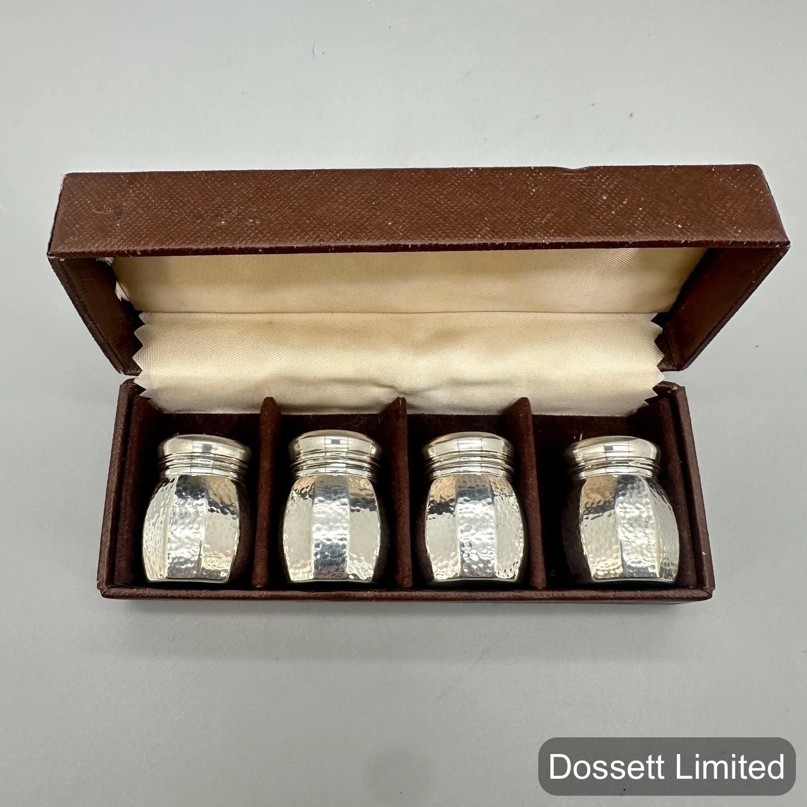 Vintage Mini Silver Metal Table Salt Pepper Shakers Set 4 Hammered Retro Box