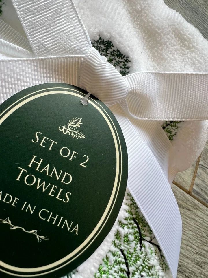 Juego de 2 toallas de mano Wellesley Manor colección navideña cinta roja nuevas con etiquetas árboles JoY Foto 4 de 4
