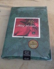 Holiday Wonderland Tablecloth 6 Pc Napkin Set 60" x84" Oblong Green New Homewear