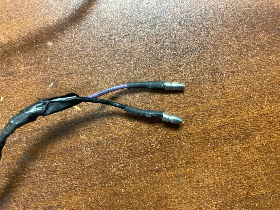 UNITED MOTOR НОВЫЙ ЛЕВЫЙ ЗАДНИЙ ПОВОРОТНИК МИГАЛКА MATRIX II 150 FASTWIND 220R - Изображение 4 из 4