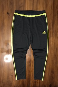 calça workout climalite