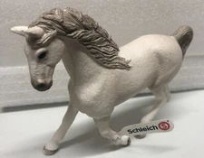 Schleich 13858 Figurine White Holsteiner Mare Toy Loose New