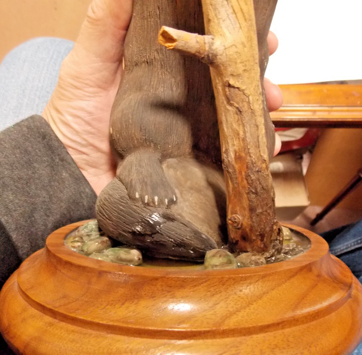 Realistic River Otter Carving by Master Carver Edward Bud Itter Sr. Pasadena, MD