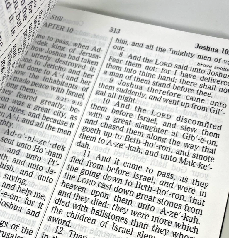 Holy Bible Giant Print Reference Bible with Concordance 885C New with Slipcover - Image 2 of 4