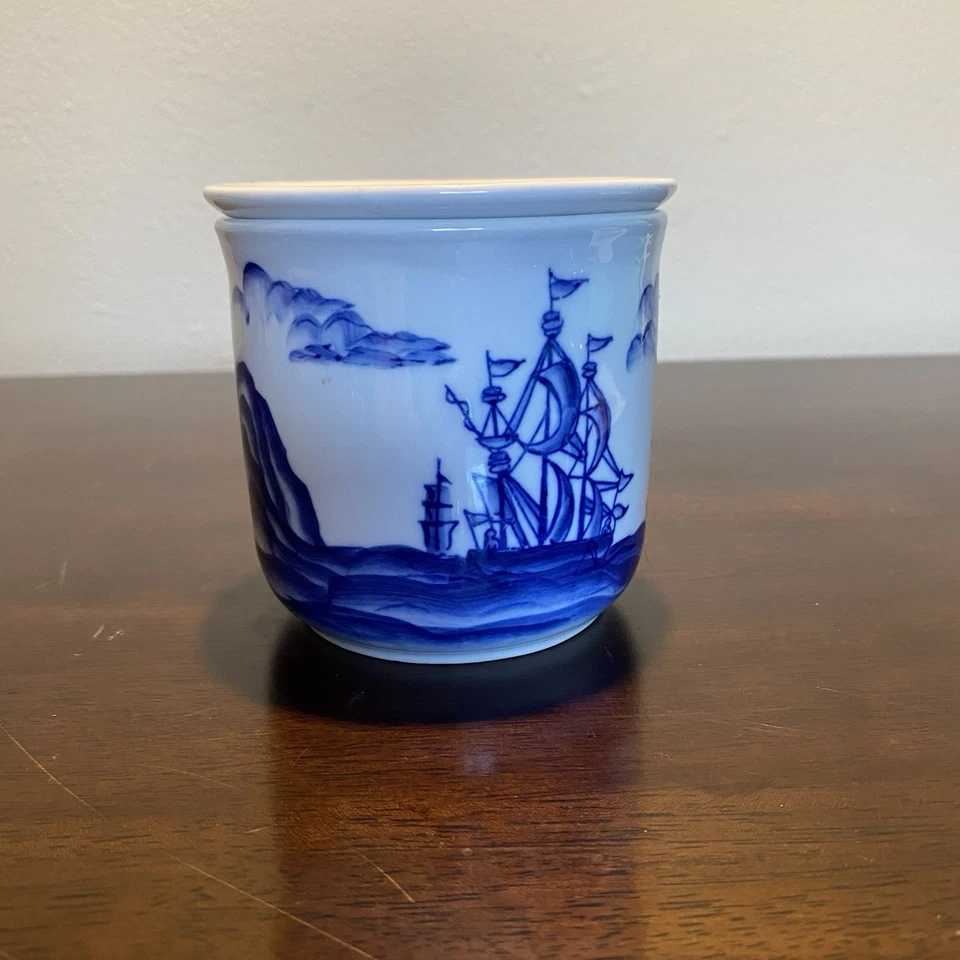 Vintage Blue & White Porcelain Tea Cup Mug WITH STRAINER FILTER Tall Ships - Image 4 of 4