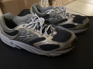 brooks beast size 12.5