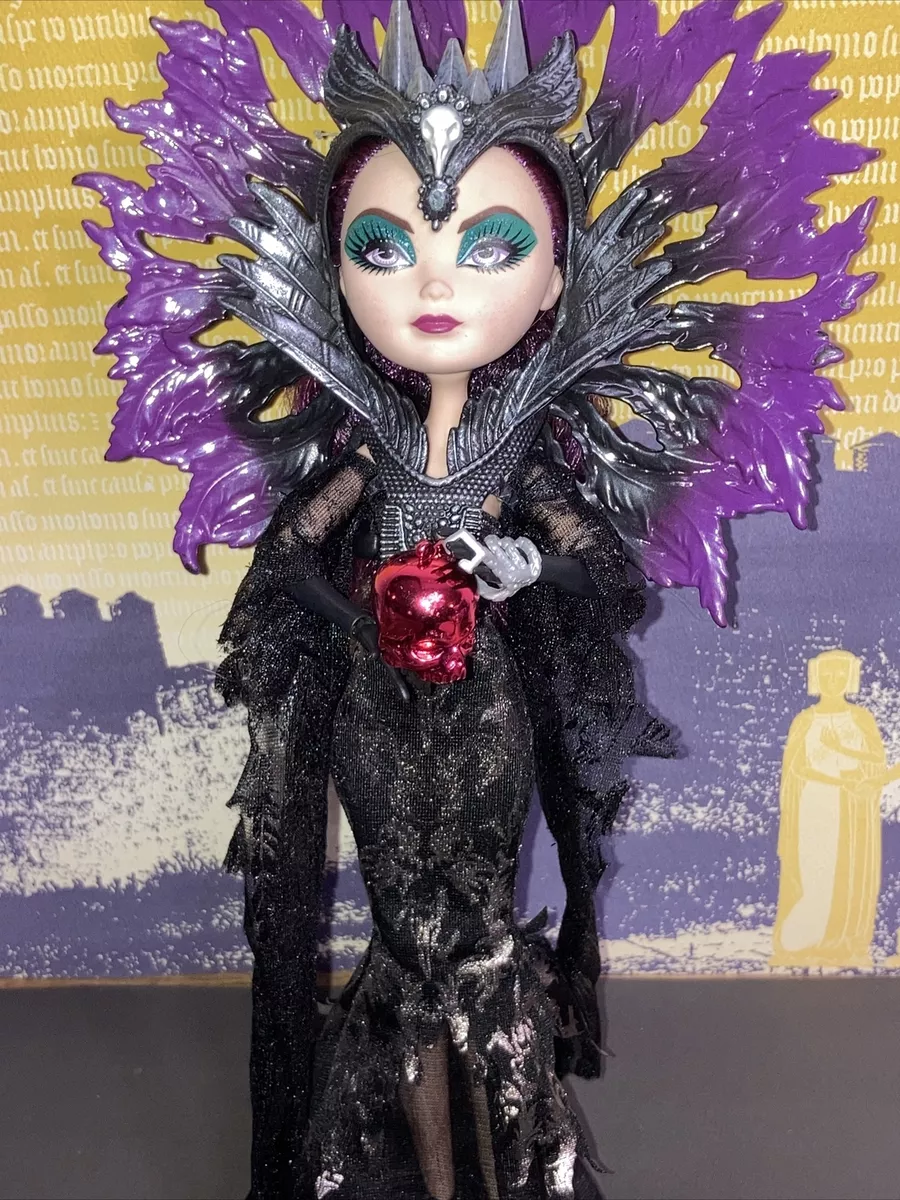 Ever After High SDCC Event Exclusive Spellbinding Raven Queen Doll