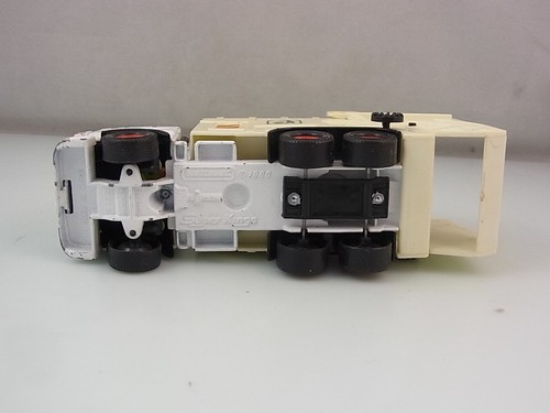 Matchbox Super Kings K-133 Iveco Garbage Truck 1986 Model White Vintage - Picture 11 of 12