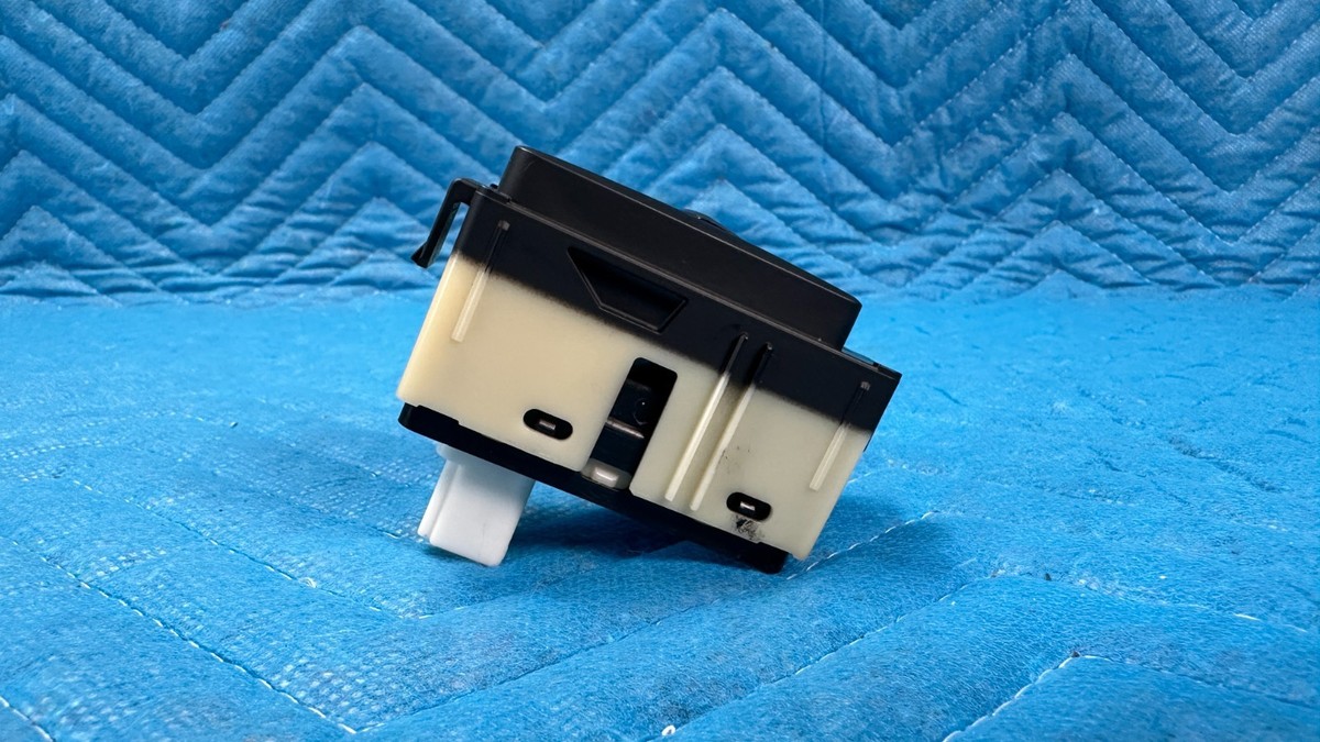 OEM Lexus GX460 Rear Door Window Switch RH or LH Side 84810-75051
