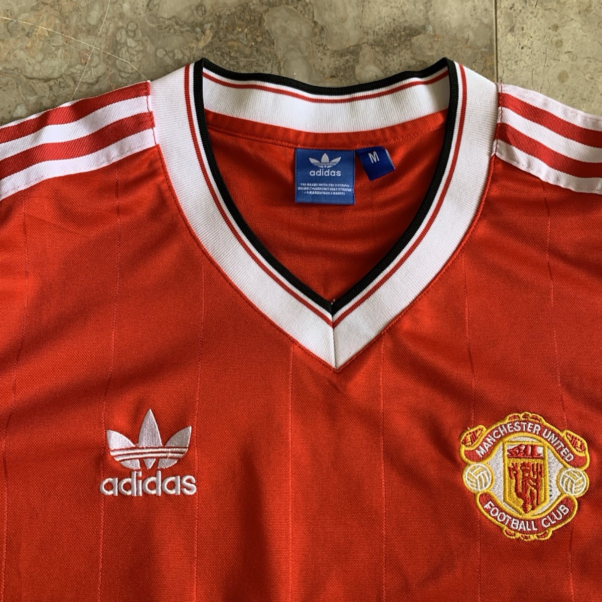 Adidas FC Manchester United Football Jersey Size M 2016 Cambodia