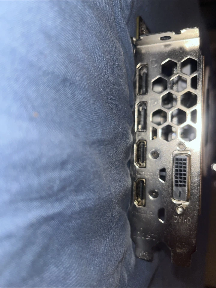 MSI Radeon Armor RX 580 4GB GDDR5 Graphics Card (RX 580 ARMOR 4G OC) - Image 2 of 3