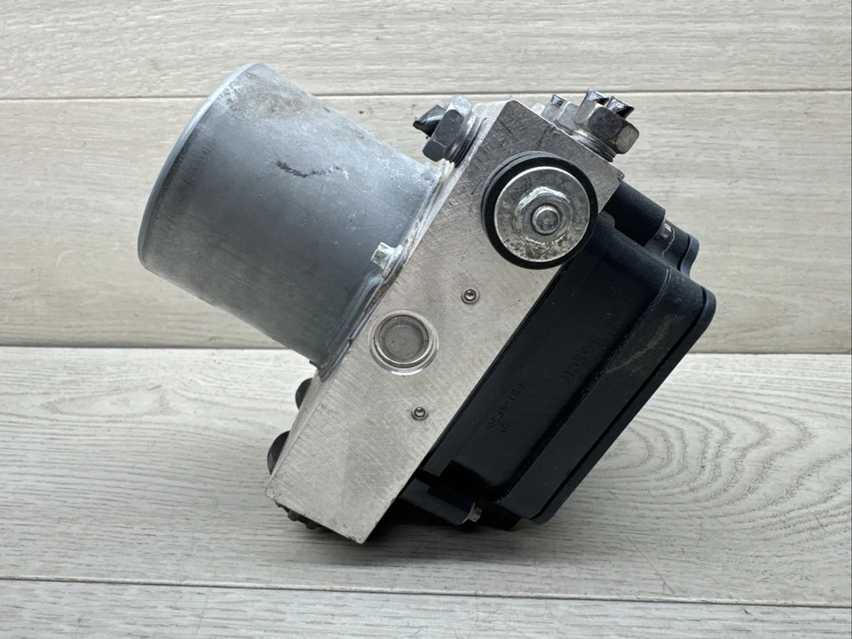 Модуль насоса антитормозной системы ABS для Ford Ranger 2019–2022 годов выпуска KB3C-2C405-AH от оригинального производителя - Изображение 3 из 4