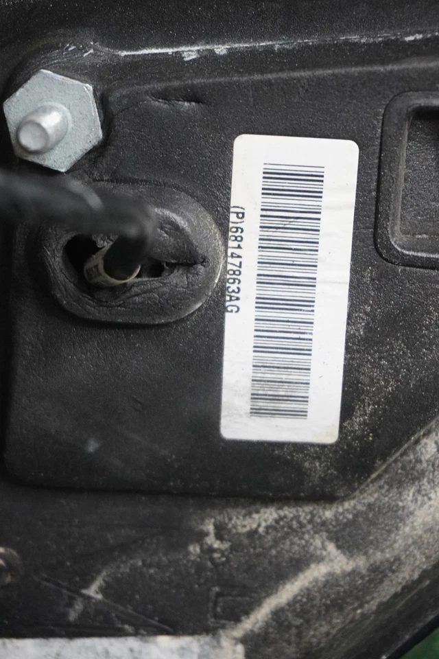 2013 年 道奇 RAM 1500 球杆 左侧 铬门镜 原始设备制造商 68147863AG — 第 4/4 张图片