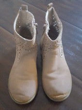 GYMBOREE WILDFLOWER WEEKENDOWE OPALANE SZTUCZNY ZAMSZ ZAPINANY NA ZAMEK BOTKI 