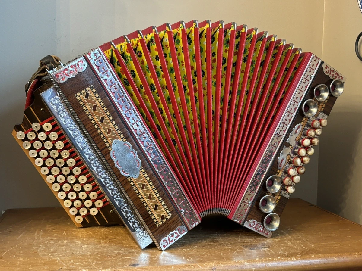 Button box accordion deals
