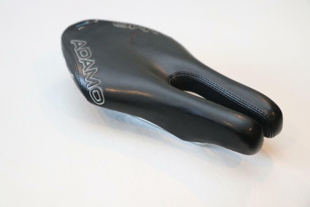 adamo saddle
