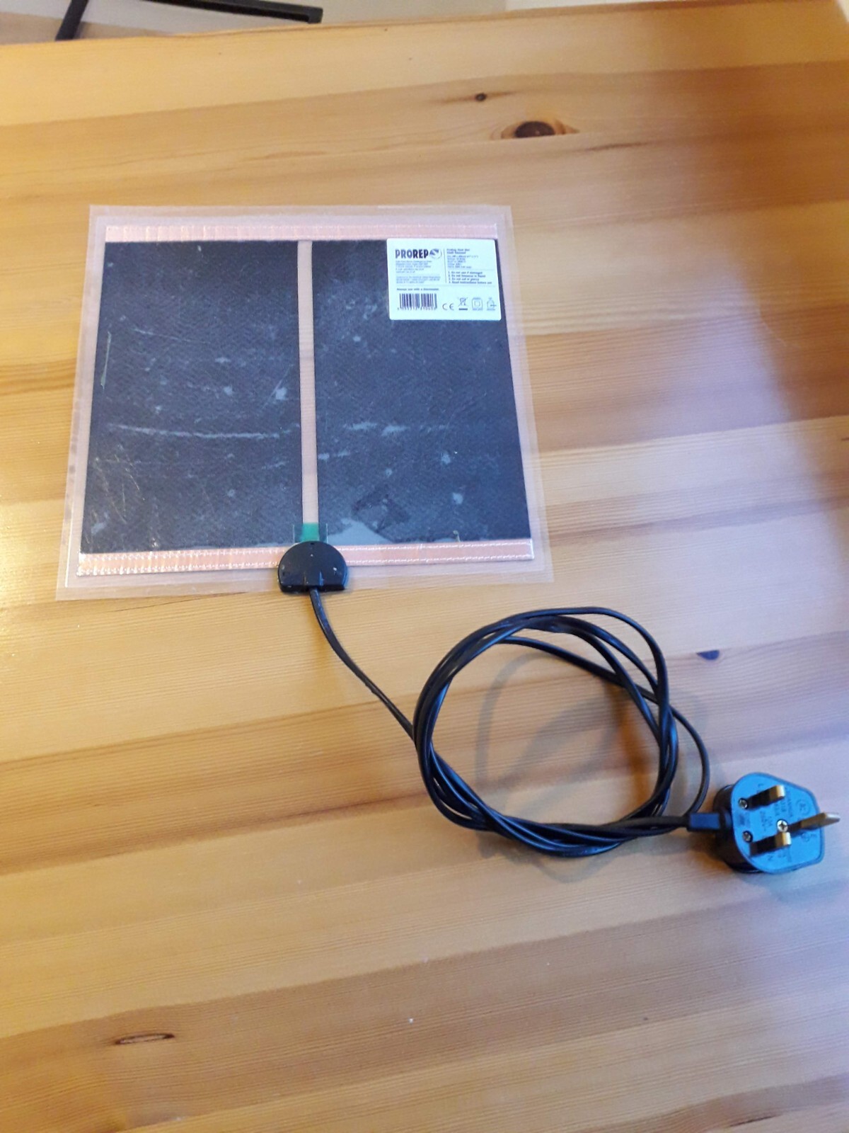 Reptile vivarium and accessories including heat mat, thermostat and UVB