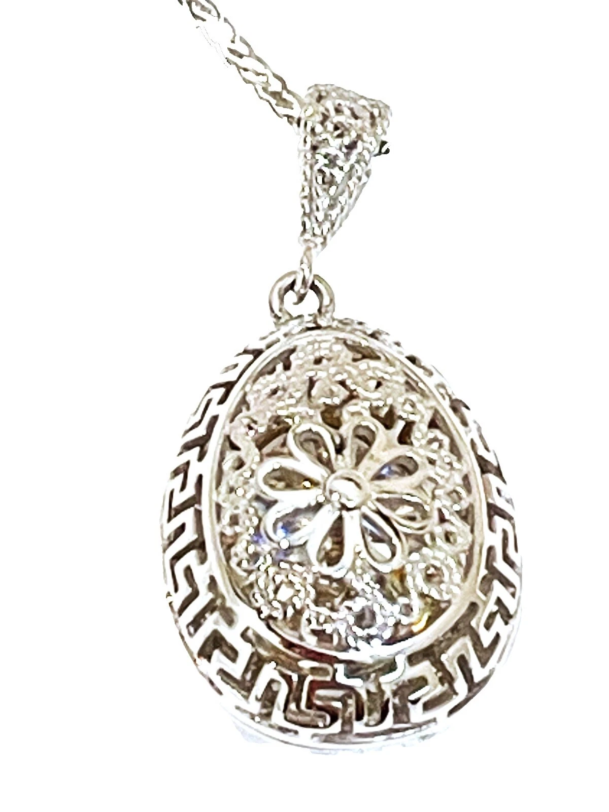 Diamond Handcrafted Necklaces & Pendants