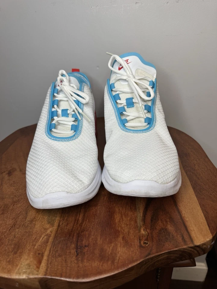 Nike Air Motion 2 Women’s Running Shoes CE 4285-100 Size 11 Sneakers White Red  - Image 3 of 4