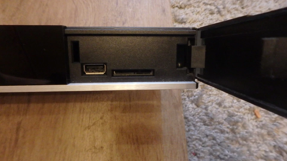 TECHNISAT TWIN SAT RECEIVER, ISIO S 2, 1000 GB FESTPLATTE, ZUBEHÖR, WIE NEU - Bild 3 von 4