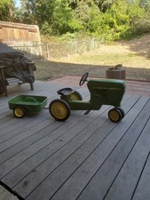 Ertl 520 John Deere Pedal Tractor with Trailer