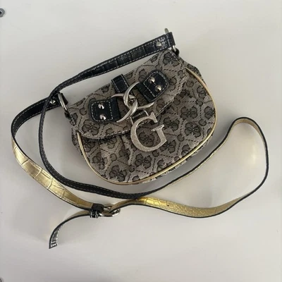 Mini bolso bandolera/hombro vintage Y2K Guess con monograma - Imagen 1 de 4