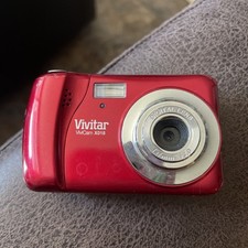 Vivitar ViviCam X018 Digital Camera Red Compact Point and Shoot 7mm f3.0 Lens