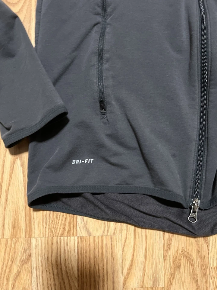 Nike running jacket reflective Dri-fit men’s medium - Image 2 of 4