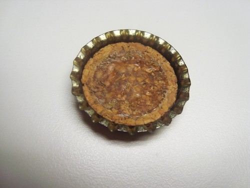 Circa 1920s Schlitz Cork Bottle Cap, Milwaukee, Wisconsin - Picture 2 of 2