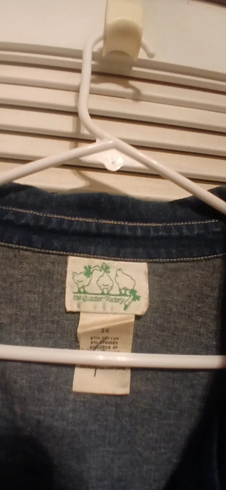 The Quacker Factory Star Rhinestone Pockets Blue Denim Jean Jacket Women's 3X - Image 2 of 4