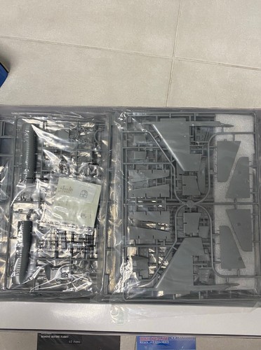 Trumpeter 1/32 SU-25 Frogfoot A with Aftermarket parts - Afbeelding 2 van 3