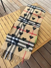 Burberry heart pattern cashmere scarf, size: 30*180cm