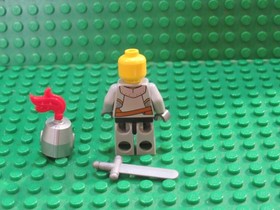 Lego Kingdoms 7949 Helmet Closed sword Lion Knight GG27