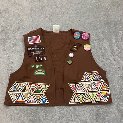 VTG 2004 Girl Scout USA Brownie Vest With Attached Patches, Pins