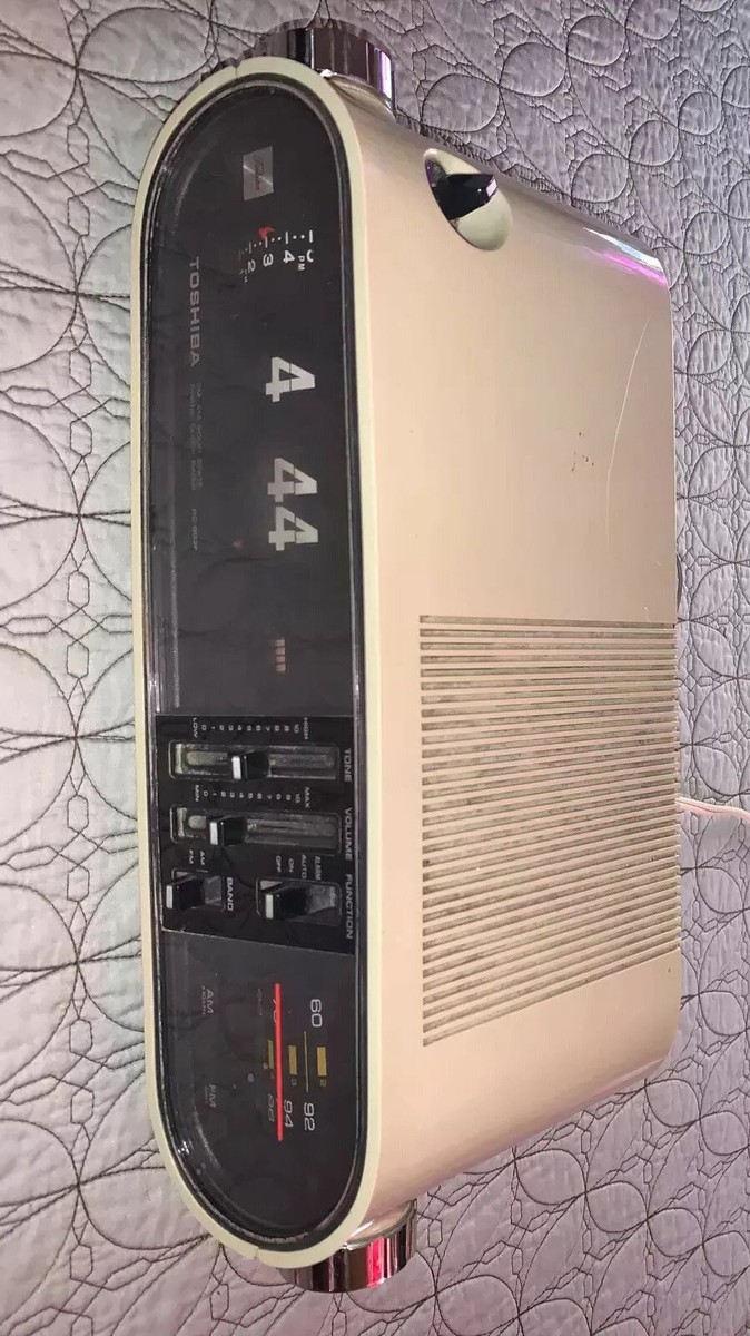 TOSHIBA Flip Home Radio Clock radio RC-803F Beige For Repair