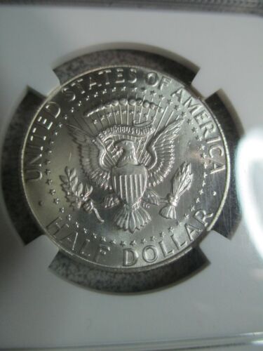 1968-D Kennedy medio dólar - NGC MS65 - MONEDA COMO NUEVA CERTIFICADA POR EL ESTADO COMO NUEVA 65 - Imagen 7 de 11