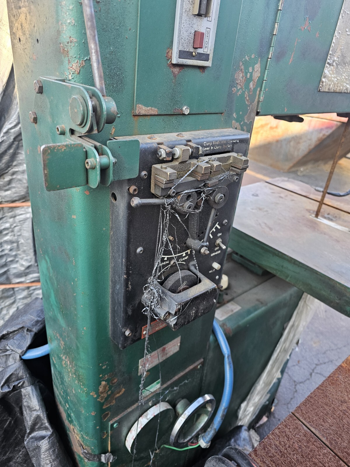 POWERMATIC 87 20" VERTICAL BAND SAW Blade Welder, 24" x 24" Table