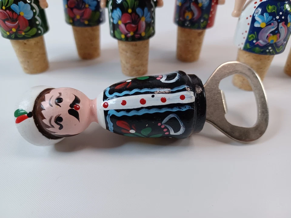 Juego de 7 tapones de vino y abrebotellas de madera pintados a mano hechos a mano Foto 3 de 4