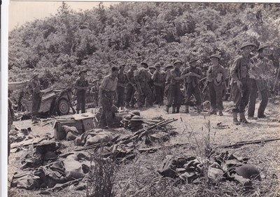 Original Pressefoto 2.WK 2 Bn Queens Royal West Surrey Reg River Gari 14.5.1944