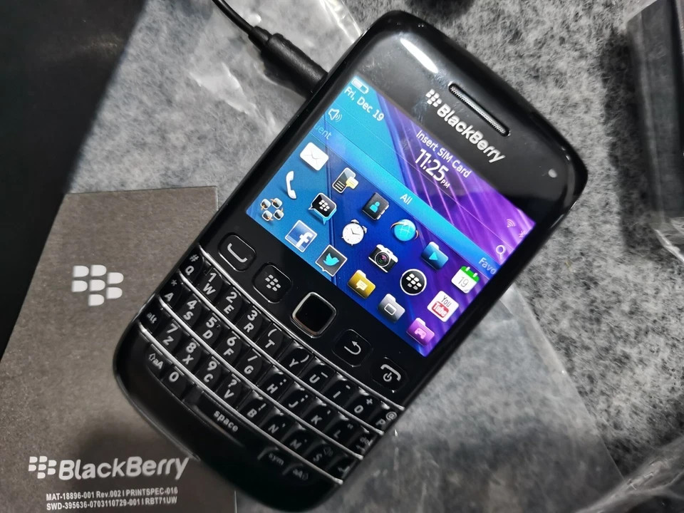 BlackBerry Bold 9790 - 8 GB - Black (Unlocked) 3G microSDHC 5MP