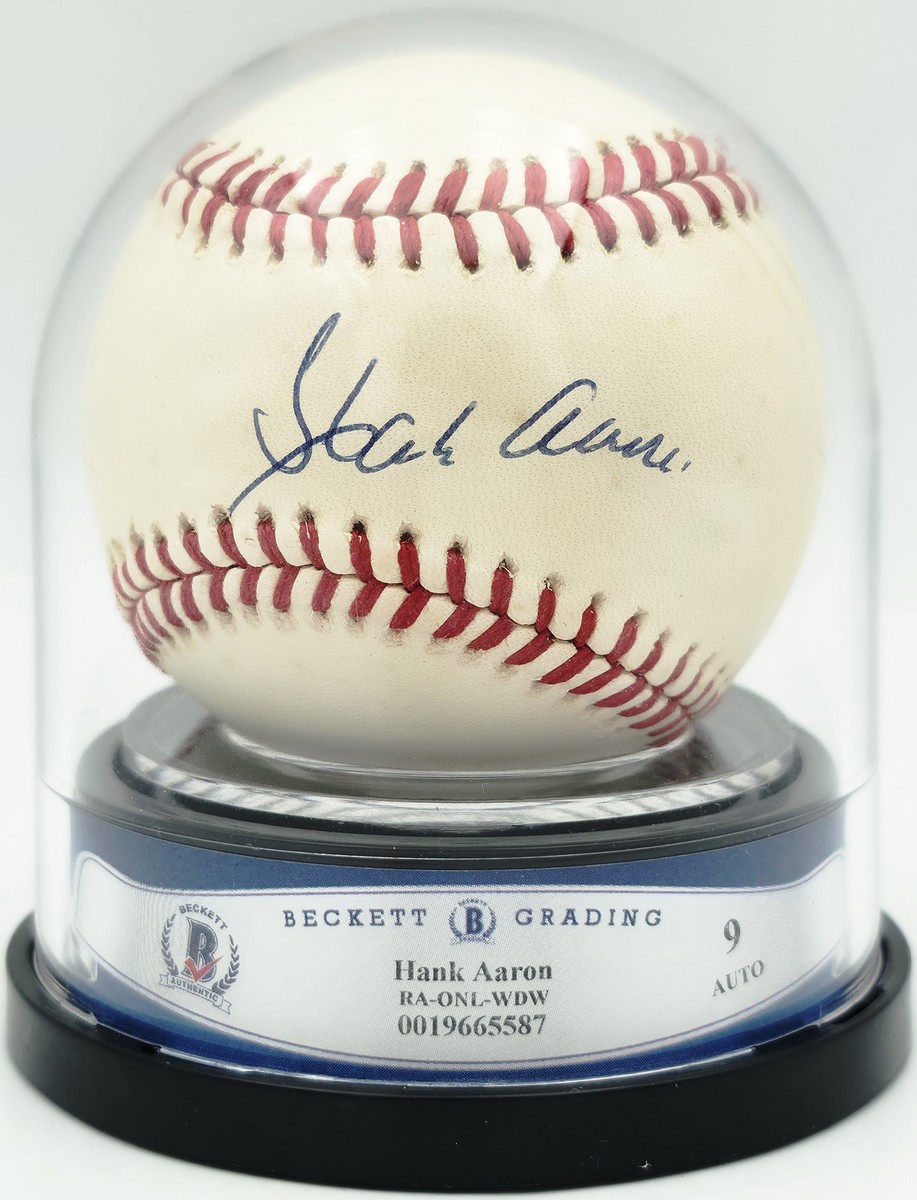 Hank Aaron Signed NL Baseball Atlanta Braves Auto Mint 9 Beckett