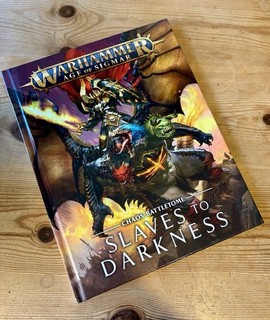 Warhammer Age Of Sigmar 2nd edition Battletome Slaves To Darkness Hardback Book